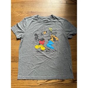 Disney Men's Size Medium Gray Short Sleeve Tee Mickey Mouse  and Goofy Crew Neck